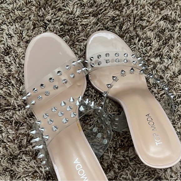 Pink Nude Round Toe Studded Heel - Picture 2 of 9